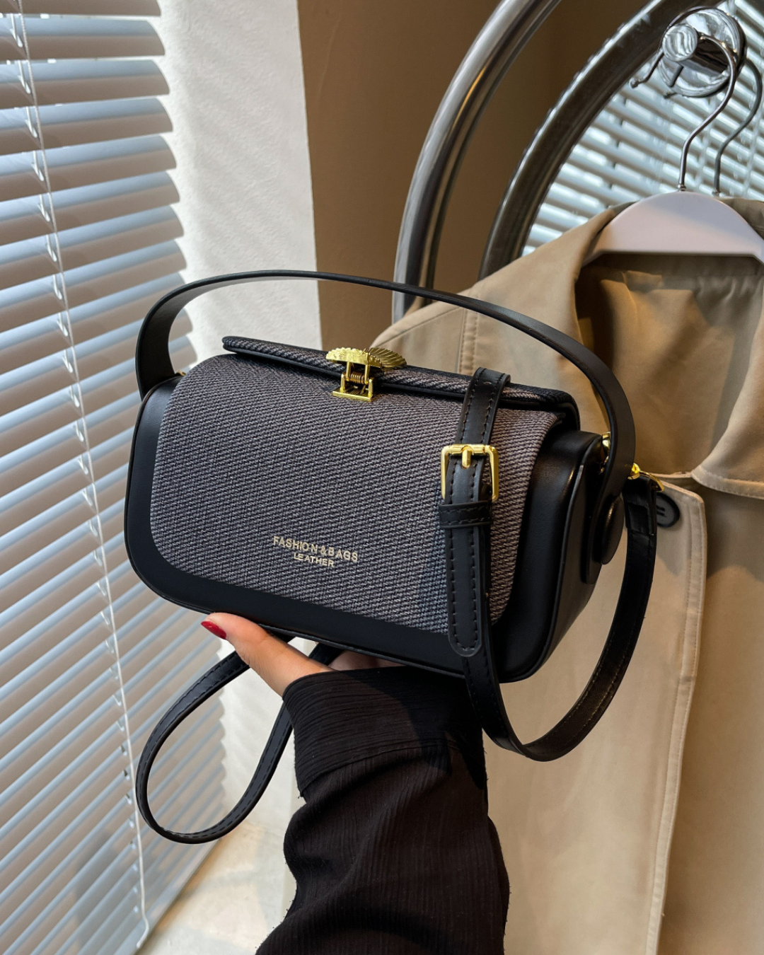 Bolsa transversal com aba de tecido colorido Retro II | Design elegante e funcional