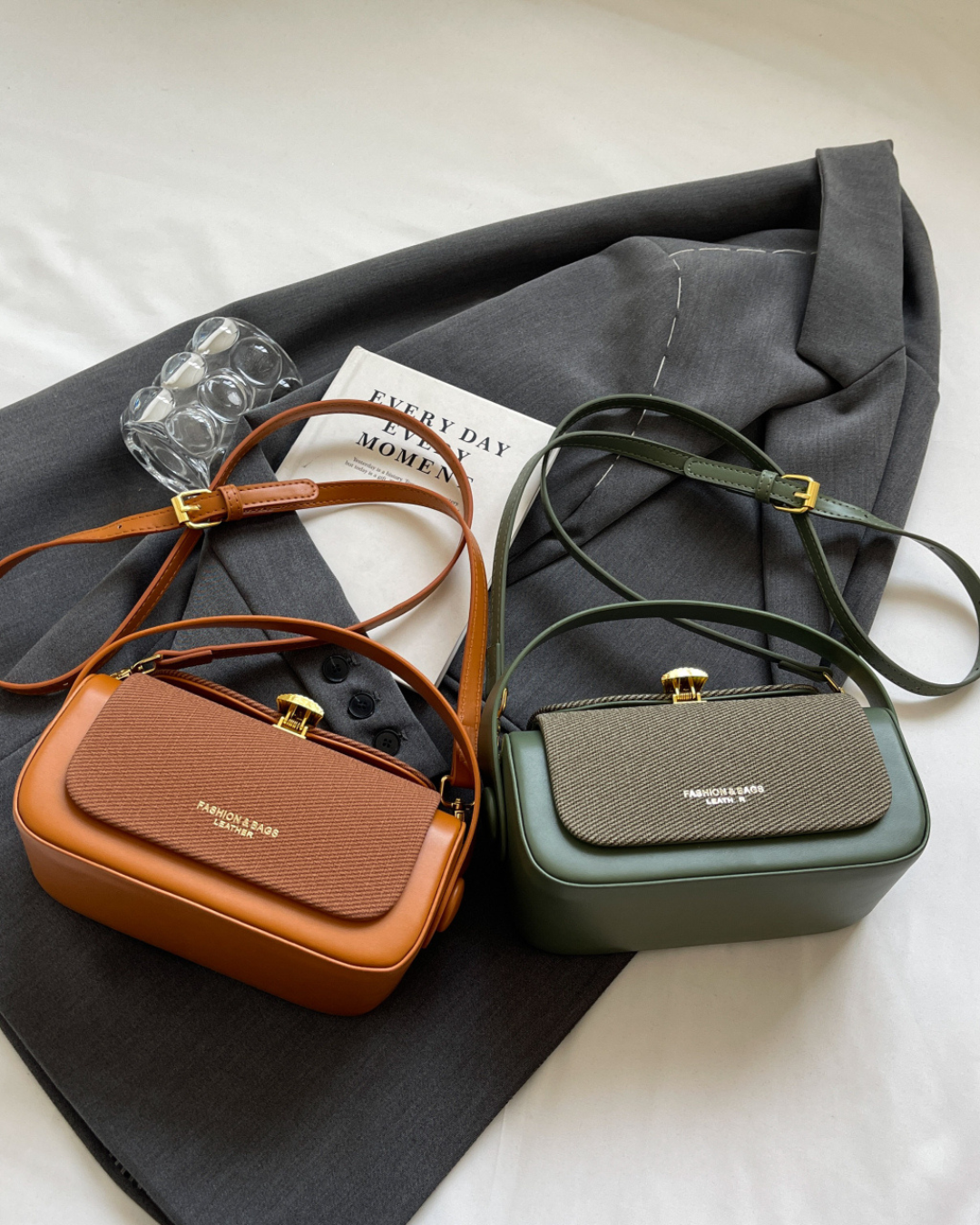 Bolsa transversal com aba de tecido colorido Retro II | Design elegante e funcional