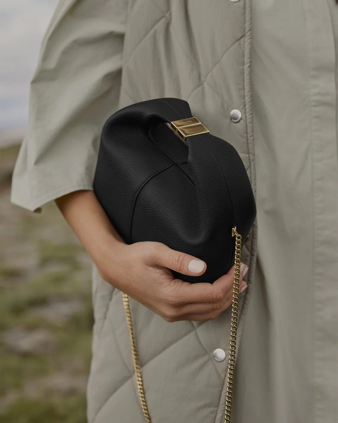 Beri Leather Bag | Stylish and Functional Daily Accessory