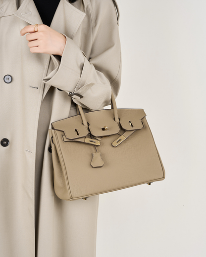 AURA Leather Bag | Modern and Elegant Design
