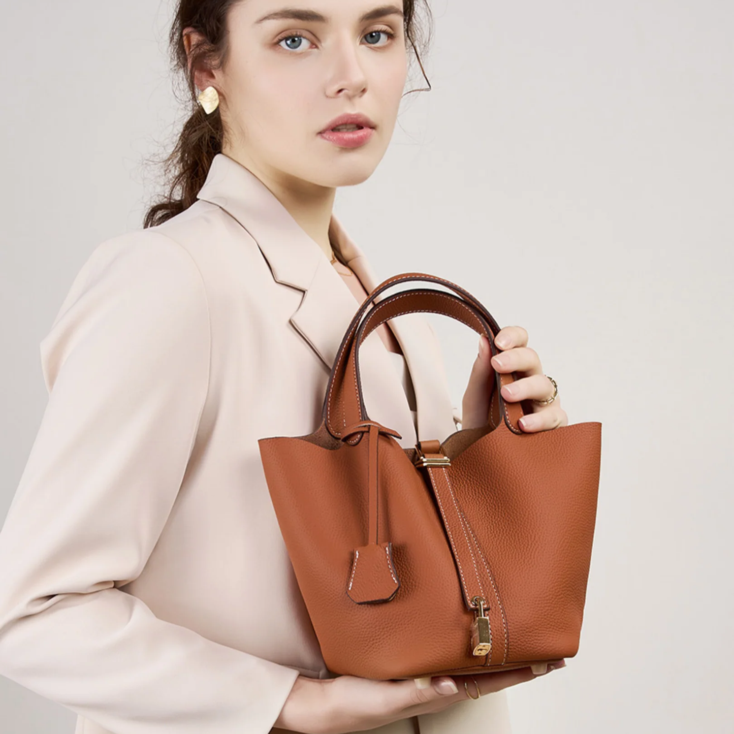 Bolsa Picotin em couro legítimo – Bolsa estilo balde compacta e estilosa