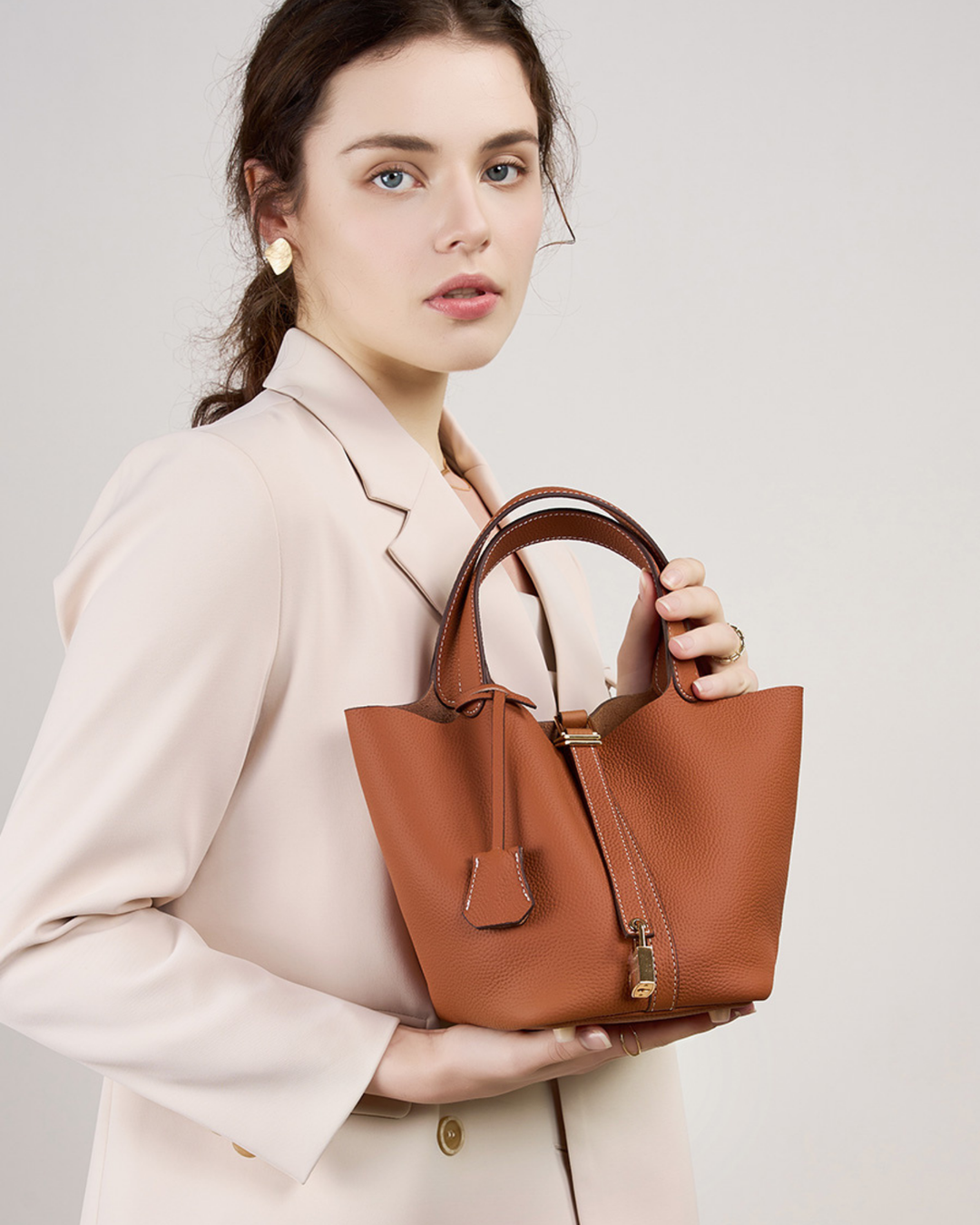 Picotin Hakiki Deri Çanta – Şık & Kompakt Bucket Bag