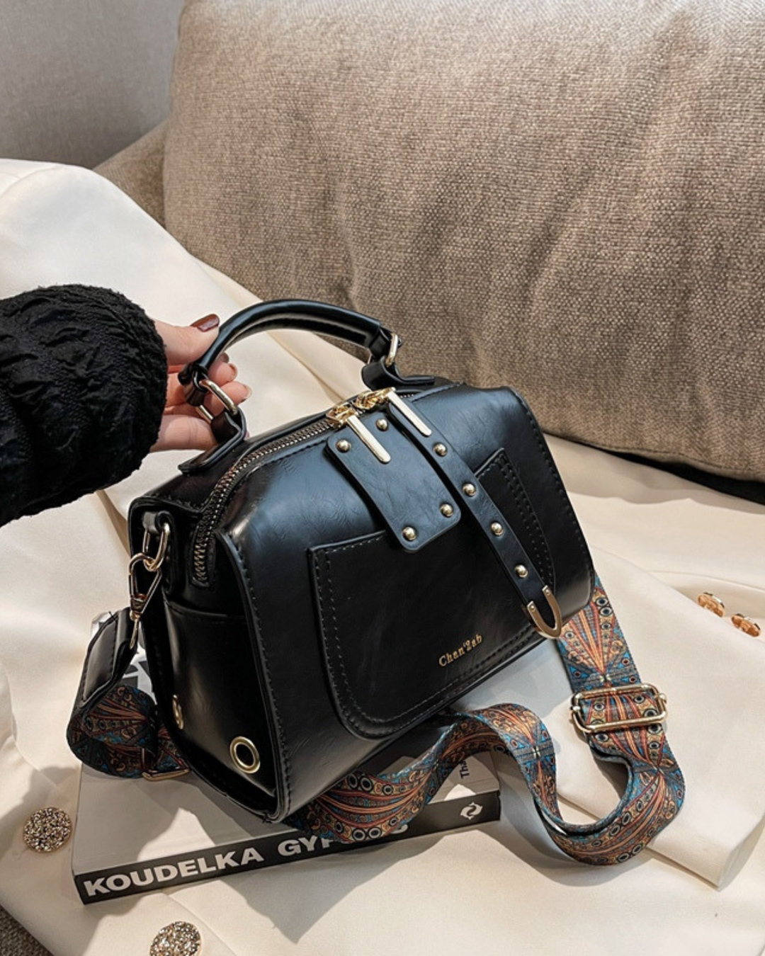 Bohemian Patterned Adjustable Strap Hand &amp; Shoulder Bag