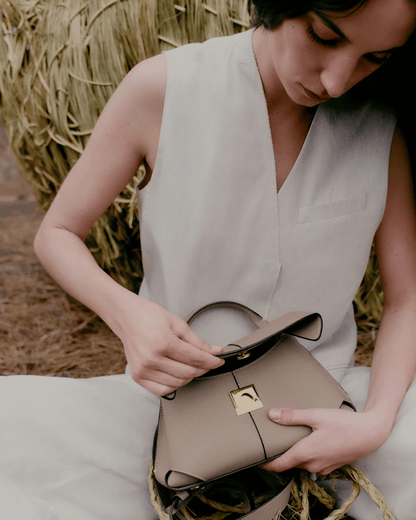 Mokki Elegant Flap Handbag &amp; Shoulder Bag | Elegant and Versatile Design