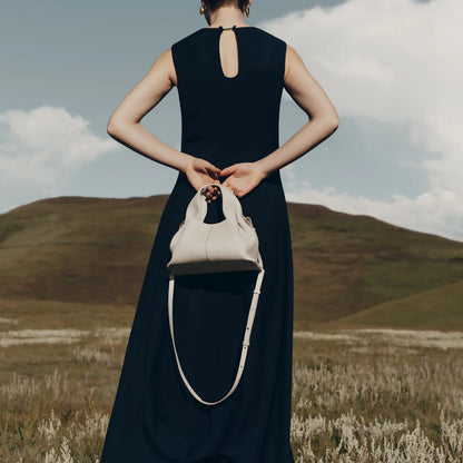 Bolsa Polene Numero em Couro | Design Elegante e Compacto